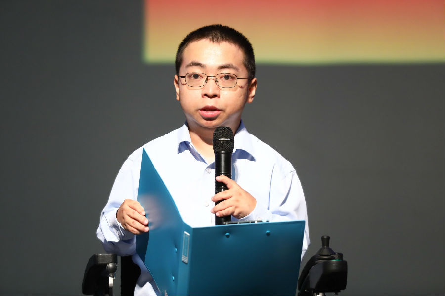 (高年级代表矣晓沅同学发è¨???.jpg